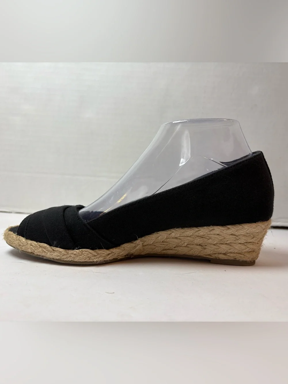 Life Stride Black Peep-Toe Espadrilles Wedge Heels Size 7